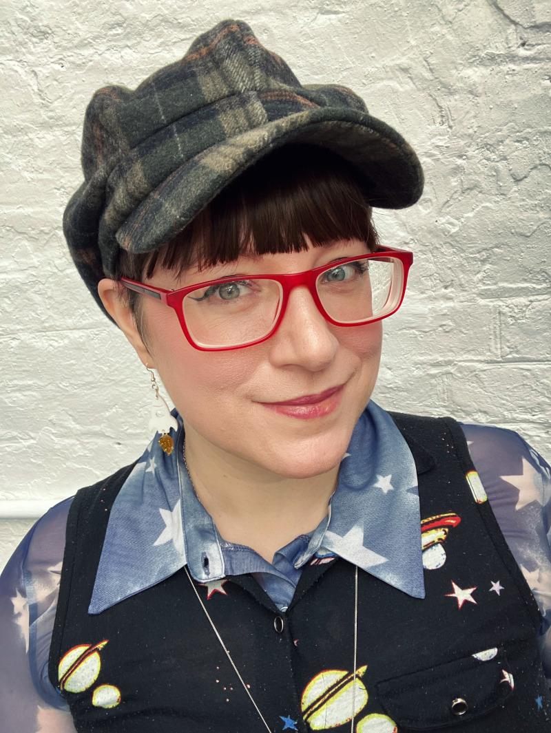 Author Ren Hutchings